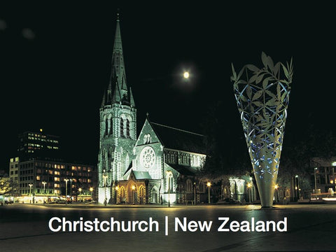 SCA301 - Christchurch Art Gallery & Tram - Small Postcard