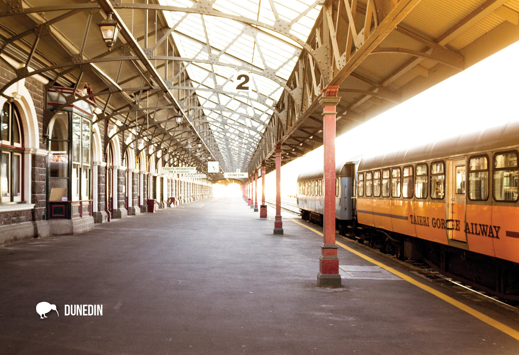 SDN452 - Dunedin Railway Station Platform - Small Postcard