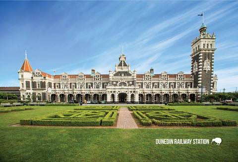 SDN483 - Dunedin Railway Station - Small Postcard