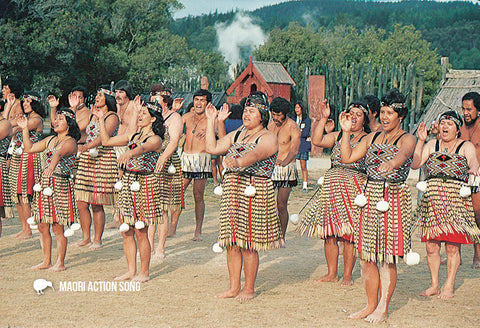 SRO883 - Maori Warrior 1 - Small Postcard