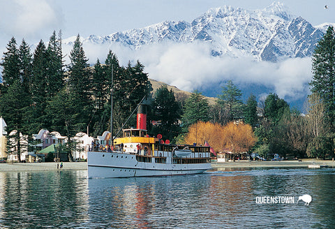 SQT808 - Tss Earnslaw In Queenstown Bay - Small Postcard - Postcards NZ Ltd