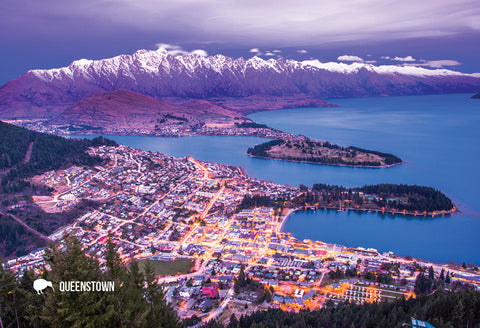 SQT835 - Queenstown At Dusk - Small Postcard
