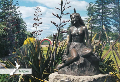 SHB534 - Pania Of The Reef Statue, Napier - Small Postcard - Postcards NZ Ltd
