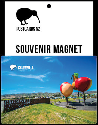 MOT060 - Cromwell Fruit Sculpture - Magnet - Postcards NZ Ltd