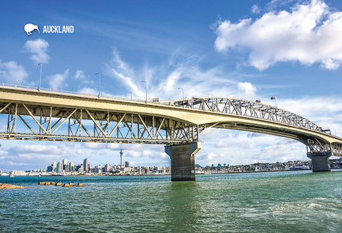 SAU99 - Auckland Harbour Bridge - Small Postcard - Postcards NZ Ltd
